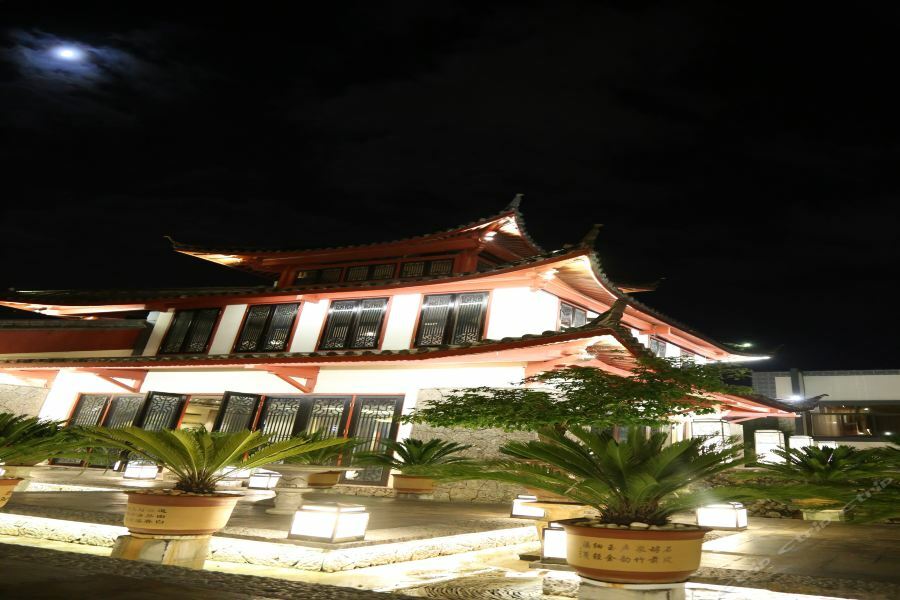 Lijiang Dian Jun Wang Hotel Buitenkant foto